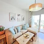 Bright Apartment With Terrace, Pool And Beach